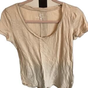 NY & Co Khaki V Neck Short Sleeve Tee Size S